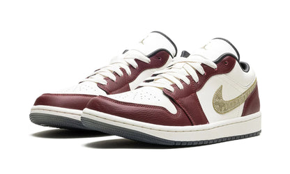 Tênis Air Jordan 1 Low Feminino "Year of the Dragon" Bordô - FJ5735-100